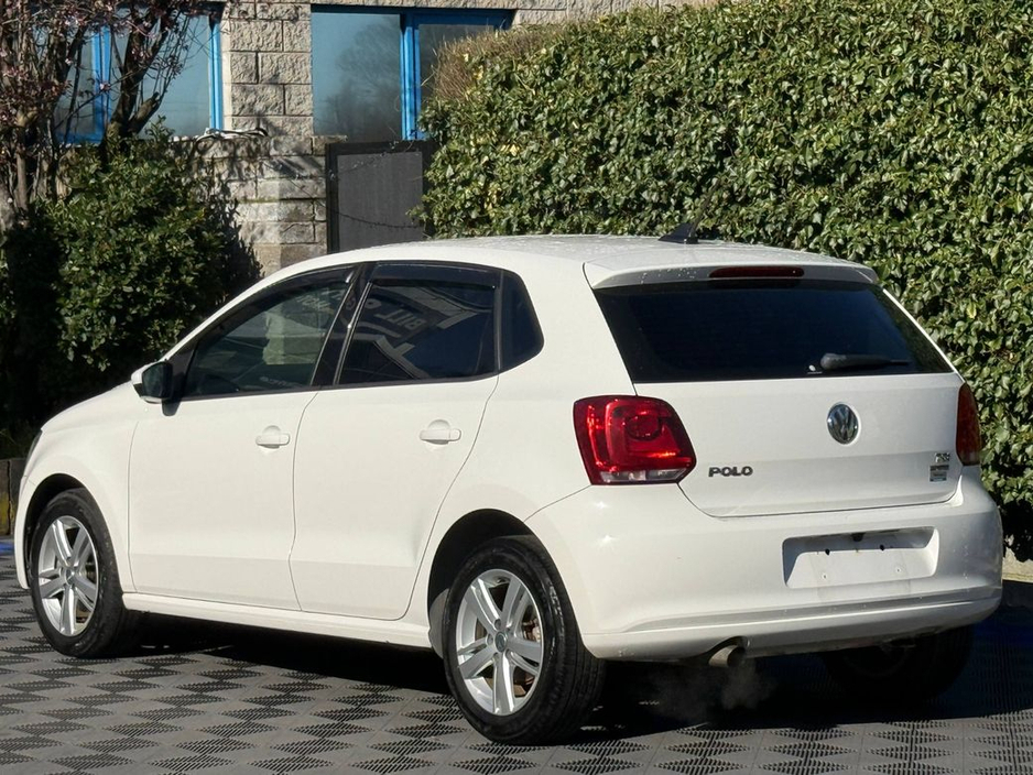 2014 Volkswagen Polo - image 5