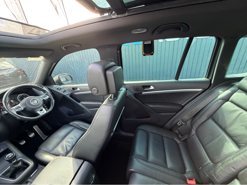 2016 Volkswagen Tiguan - image 38