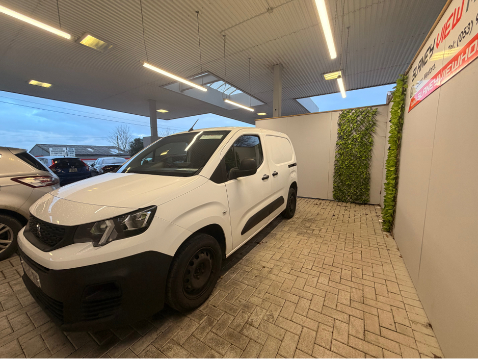 2020 Peugeot Partner PROFESSIONAL L1 BHDI