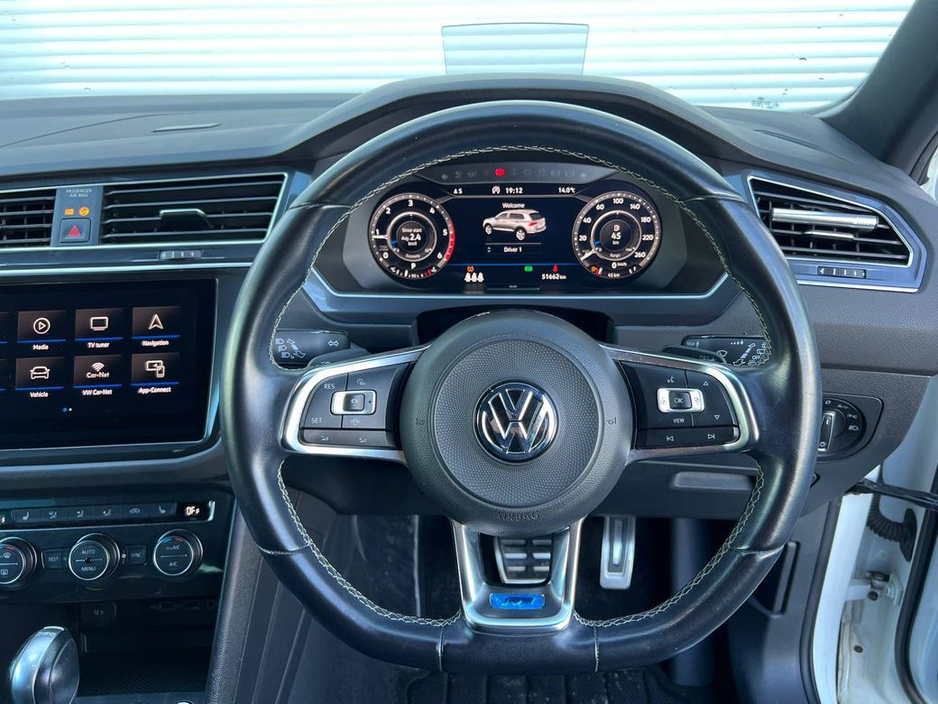 2018 Volkswagen Tiguan - image 4