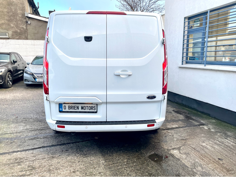 2022 Ford Transit Custom 300L2 LIMITED EDITION 2.0 TDCI 130BHP M6 LWB €18,000