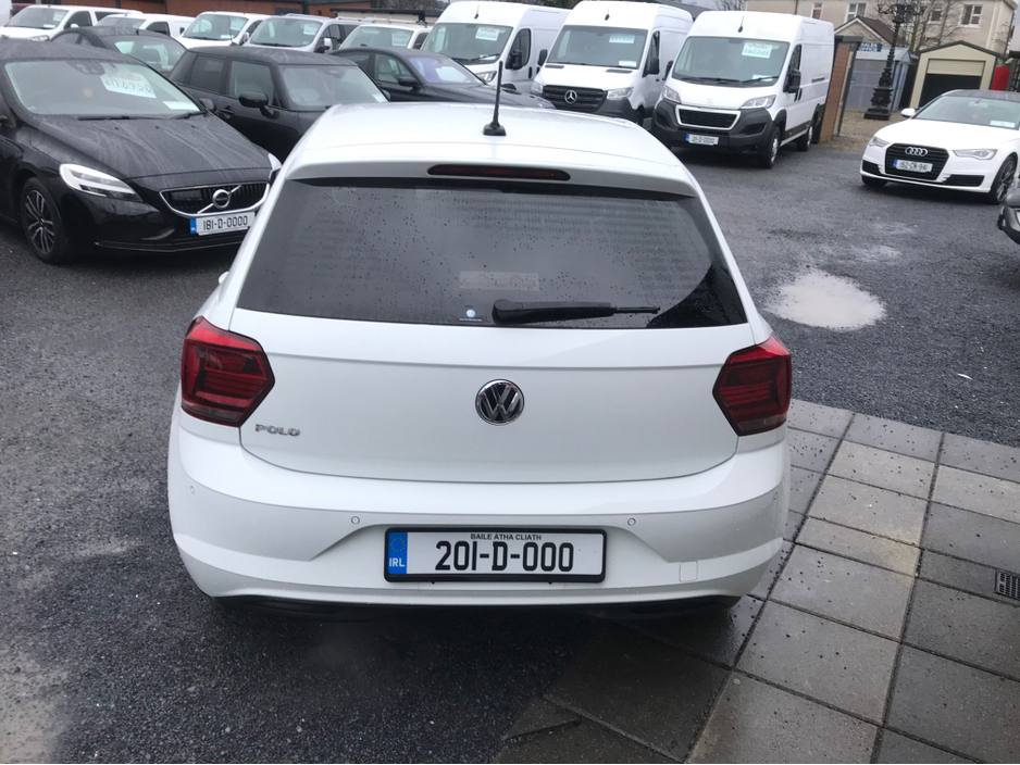2020 Volkswagen Polo - image 2