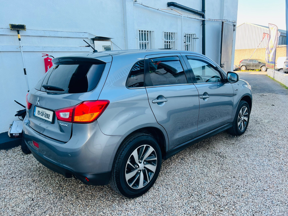 2015 Mitsubishi ASX - image 6