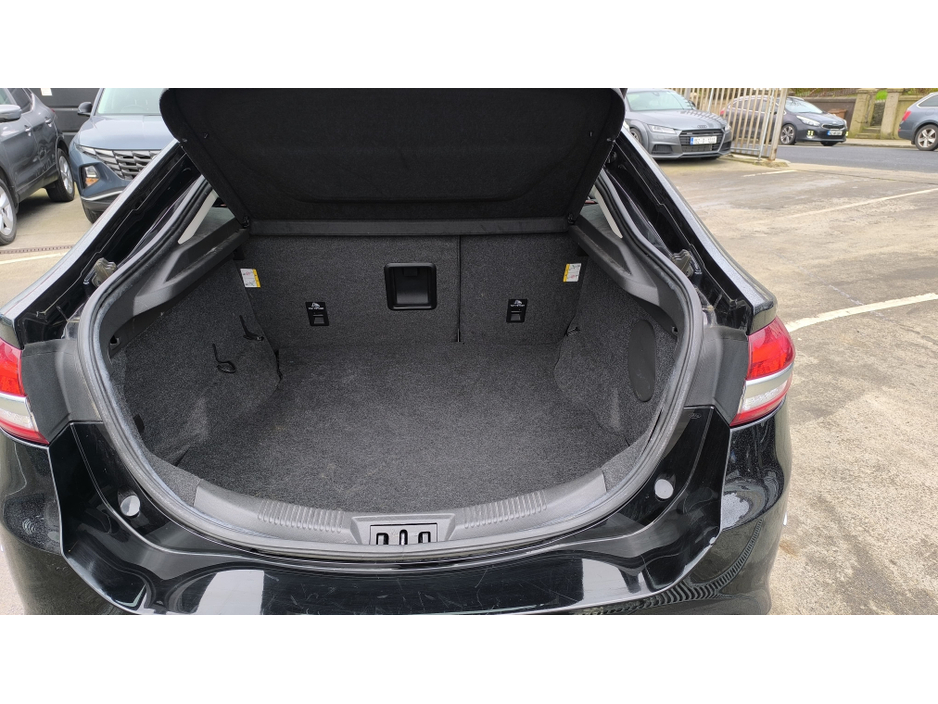 2020 Ford Mondeo - image 11