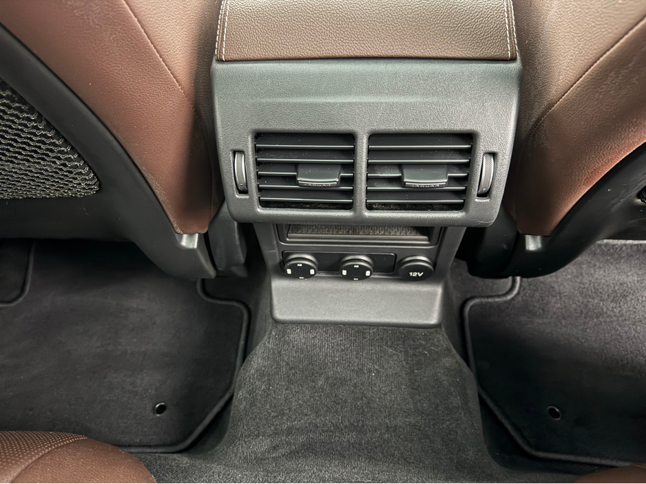 2016 Jaguar F-Pace - image 17