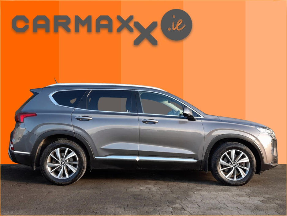 2020 Hyundai Santa Fe - image 5