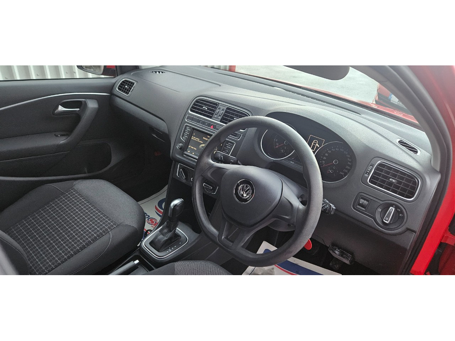 2017 Volkswagen Polo - image 25