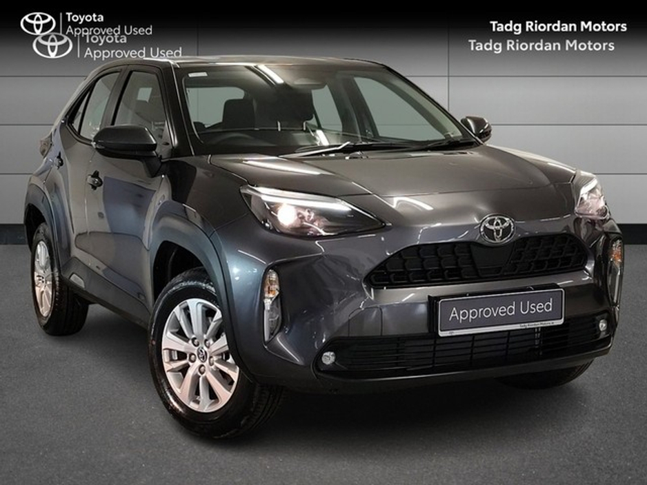 2025 Toyota Yaris Cross LUNA €30,950