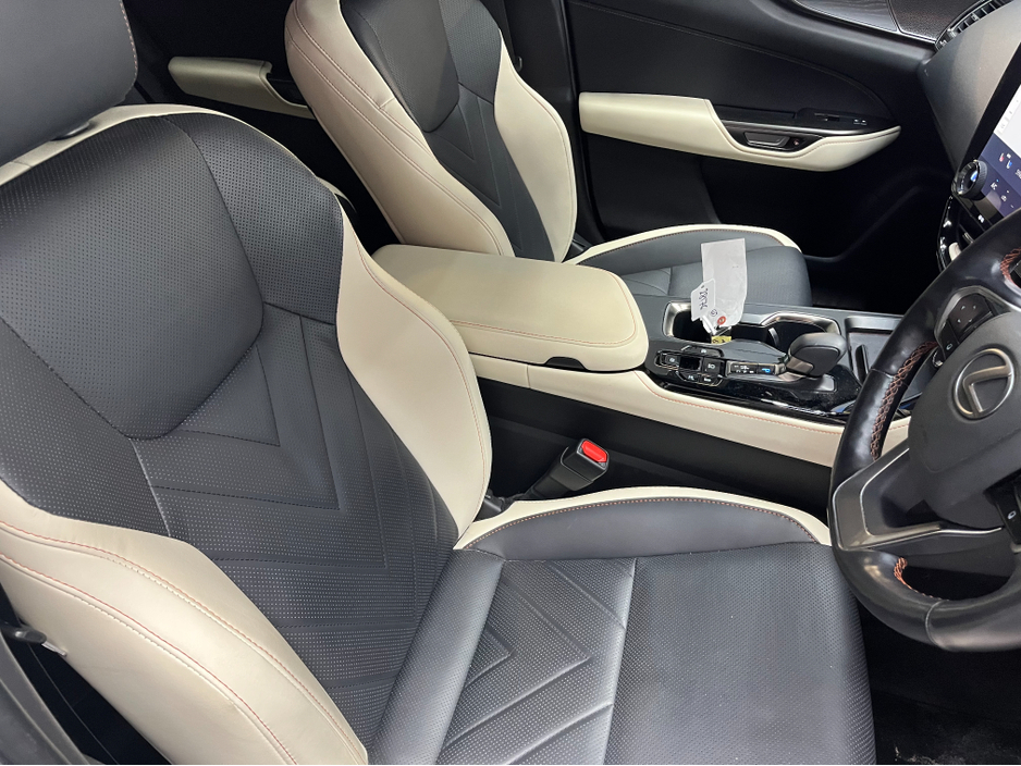 2023 Lexus NX 350h - image 12