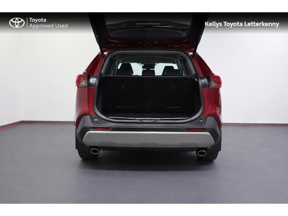 2023 Toyota Rav4 - image 10