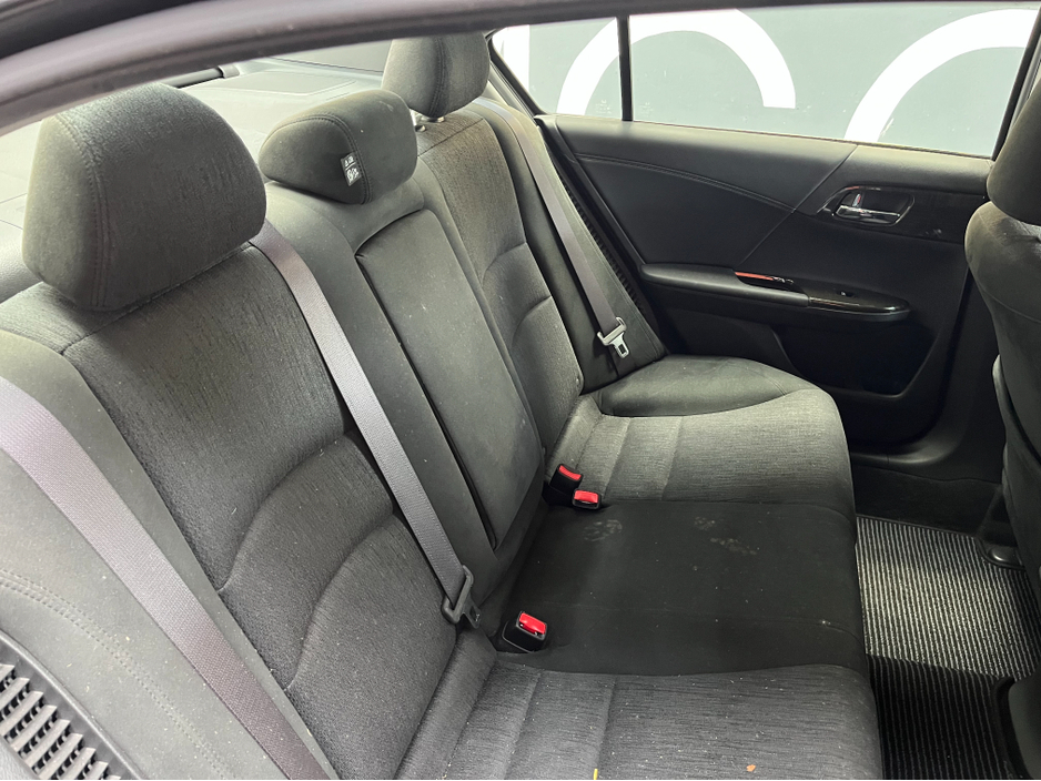 2016 Honda Accord - image 13