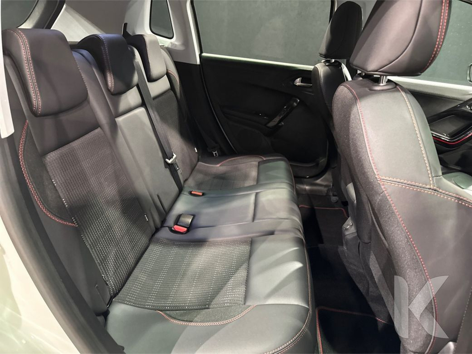 2019 Peugeot 2008 GT LINE - HALF LEATHER - FACTORY ALLOYS - CRUISE CONTROL - REAR CAMERA €15,950