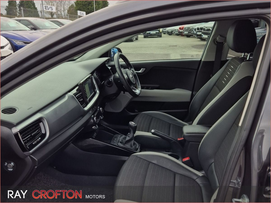 2019 Kia Stonic - image 6