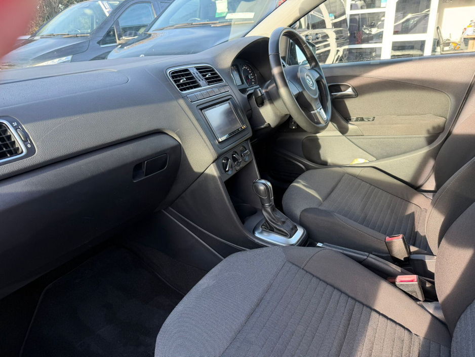 2013 Volkswagen Polo  €8,950