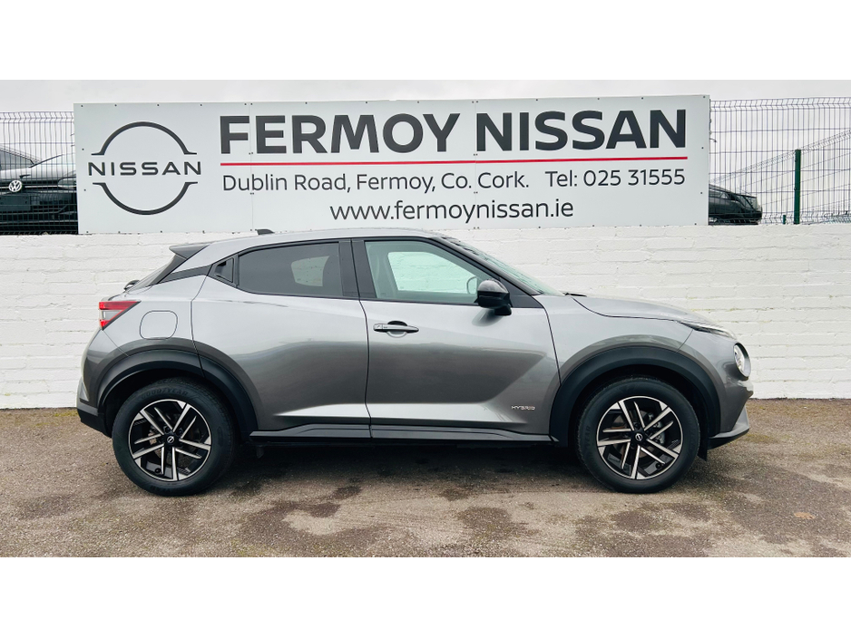 2024 Nissan Juke LOW MILEAGE AUTOMATIC HYBRID WITH REVERSE CAMERAS €30,995