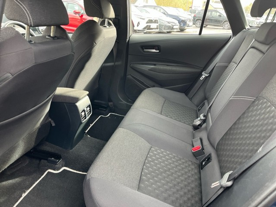 2024 Toyota Corolla - image 7