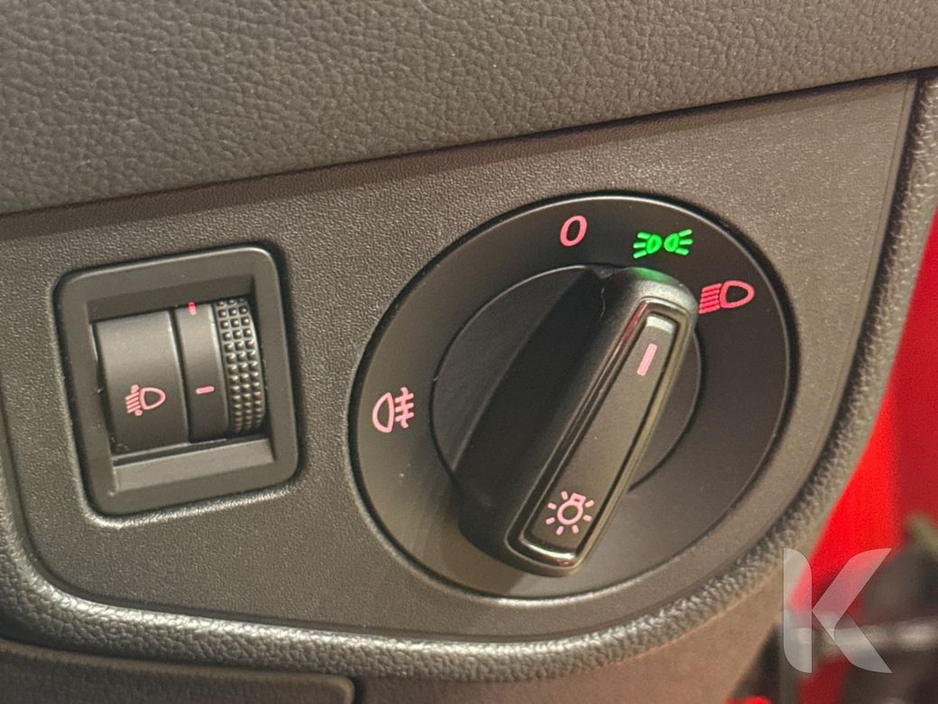 2018 Volkswagen Polo - image 18