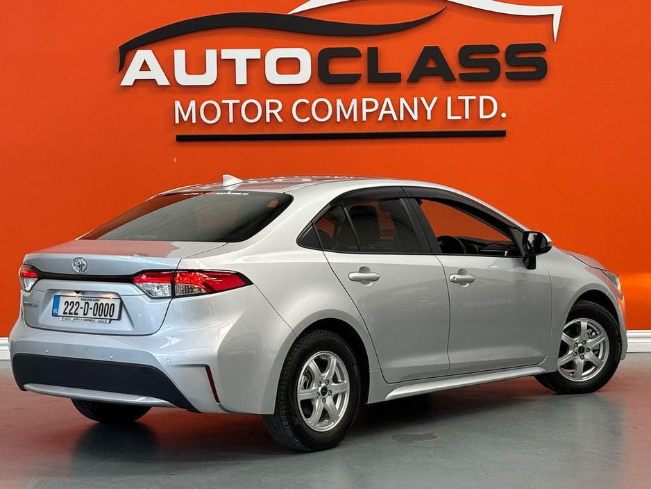 2022 Toyota Corolla - image 10