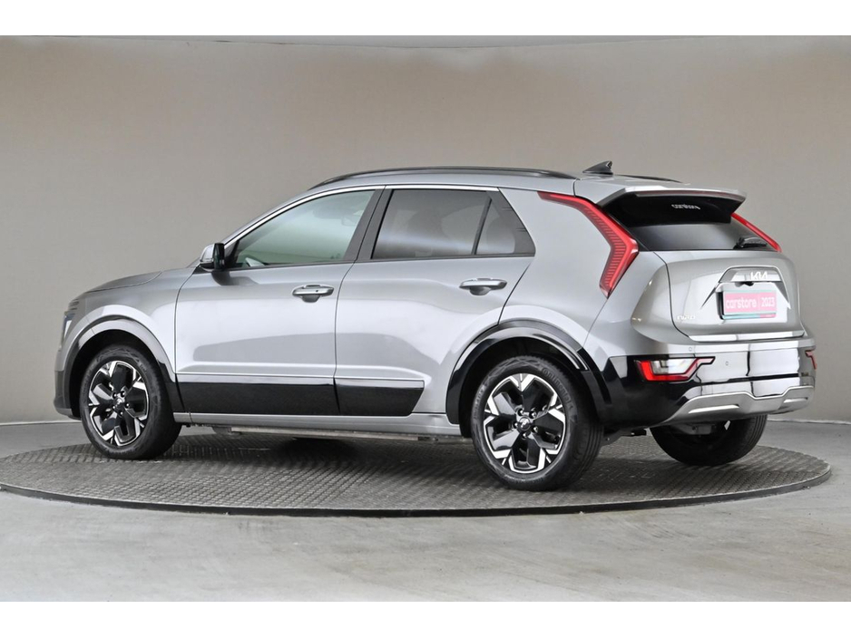 2023 Kia Niro - image 6