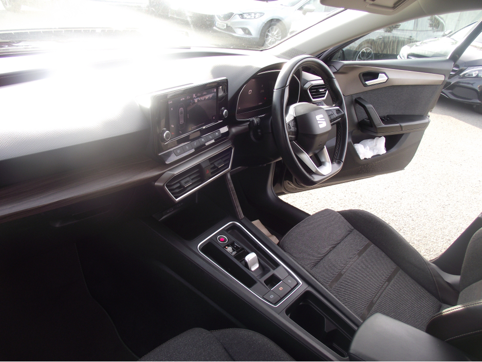 2022 SEAT Leon - image 17