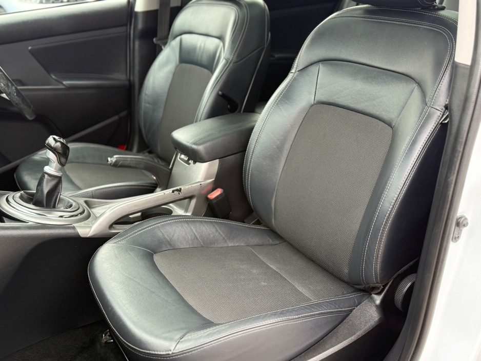 2014 Kia Sportage - image 30