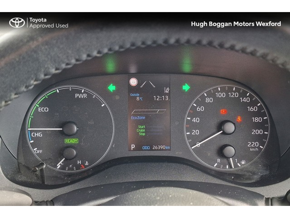 2023 Toyota Yaris HYBRID LUNA, VERY LOW MILEAGE! €23,995