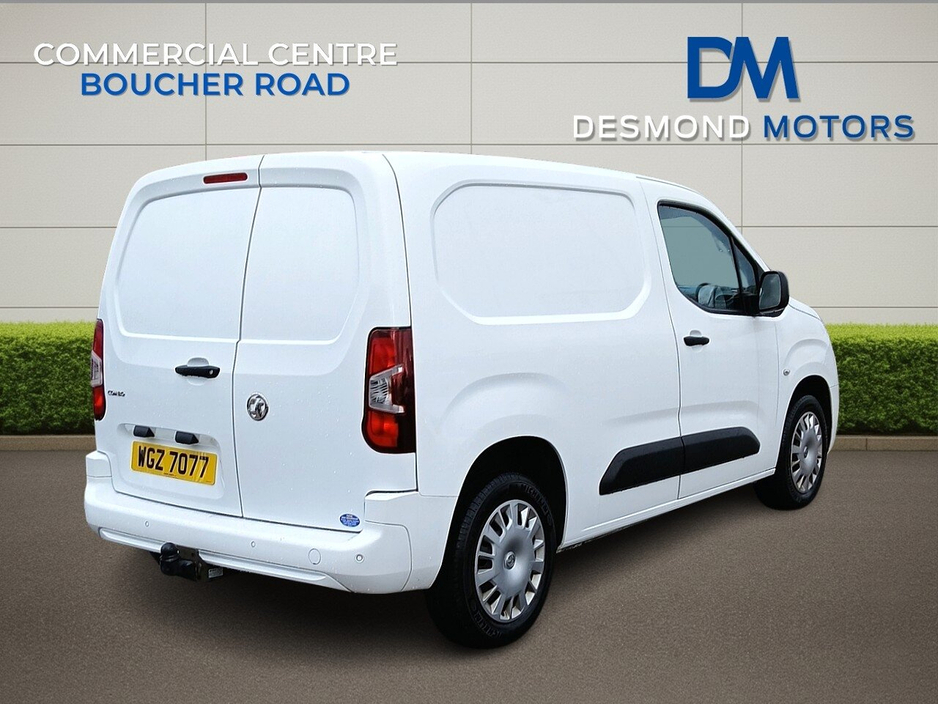 2022 Vauxhall Combo - image 7