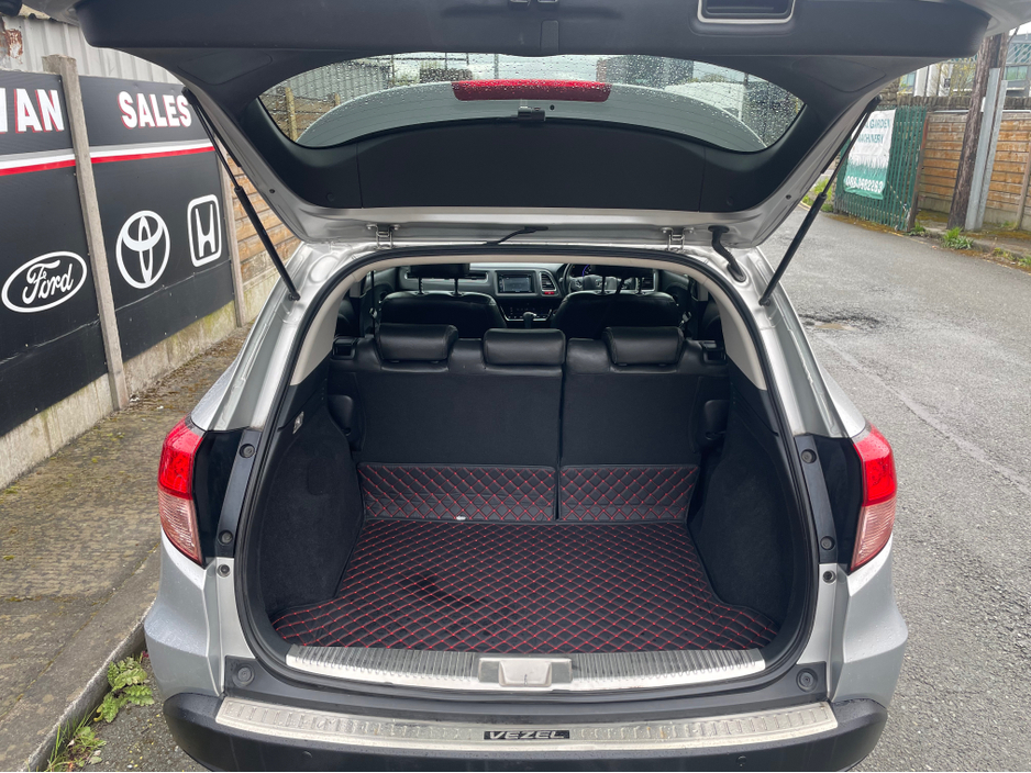 2015 Honda Vezel - image 6