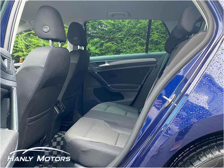 2019 Volkswagen Golf - image 15