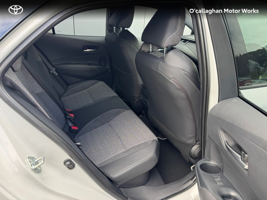 2026 Toyota Corolla - image 7