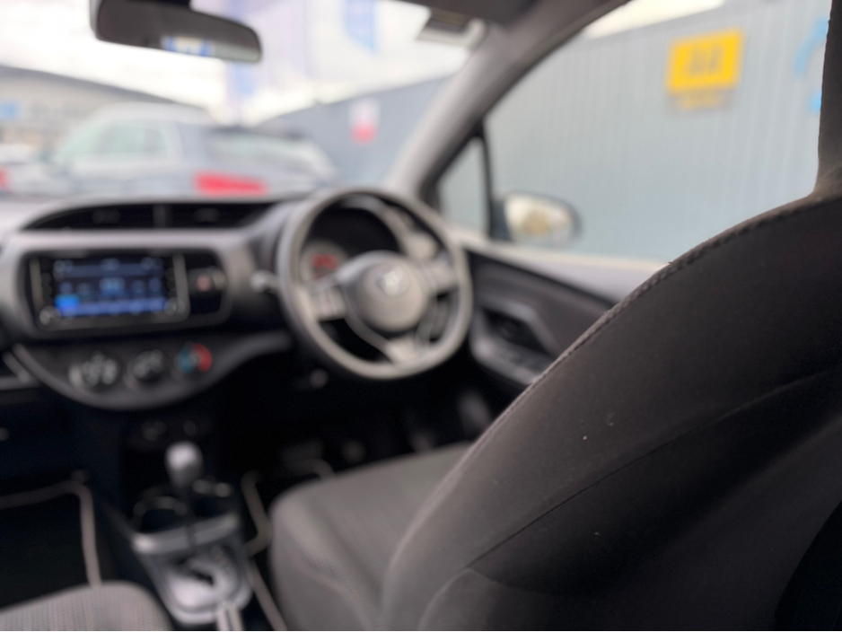 2019 Toyota Vitz - image 36