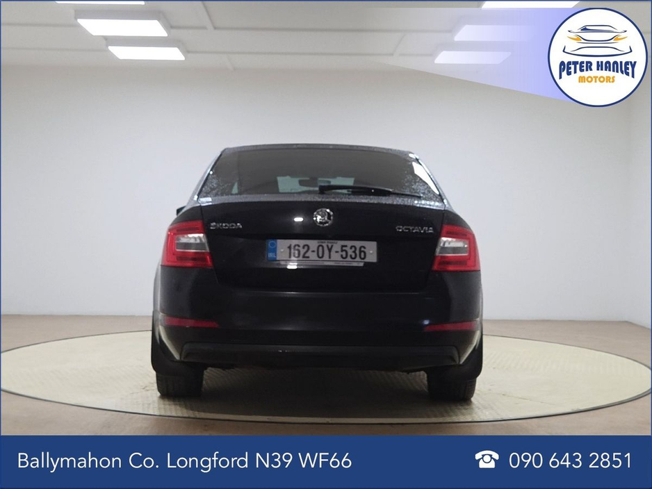 2016 Skoda Octavia - image 6