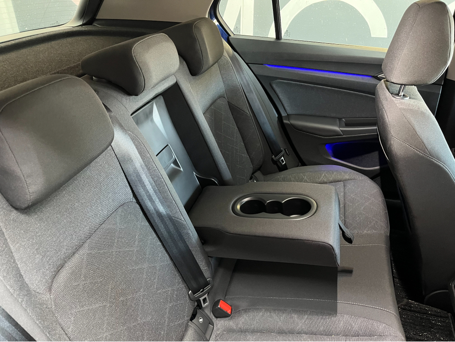 2024 Volkswagen Golf - image 11