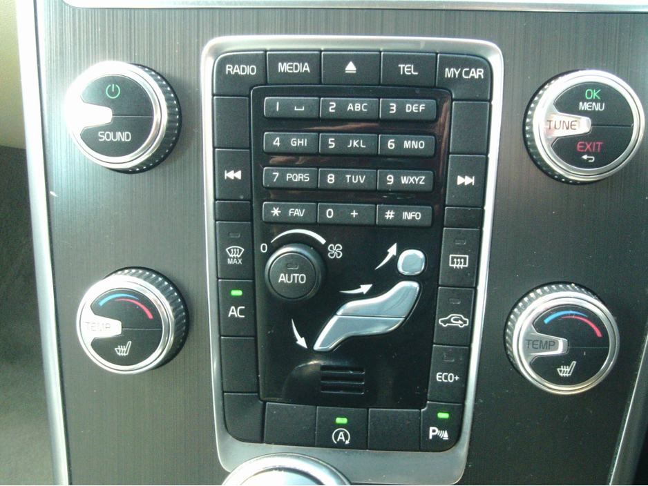 2015 Volvo XC60 D4 FWD SE GT 5DR AUTO * FSH * NCT 05/27 €17,495