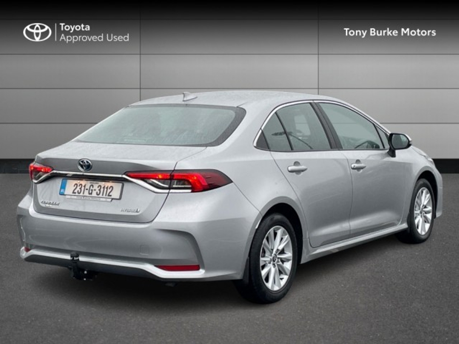 2023 Toyota Corolla Saloon - Luna Edition - 1.8 Hybrid - Automatic - Tax EUR 180 - 1 Owner From New // Remote Central Locking // Front Electric Windows // Rear Electric Windows // Electric Mirrors // Finger Tip Stereo Co €26,899