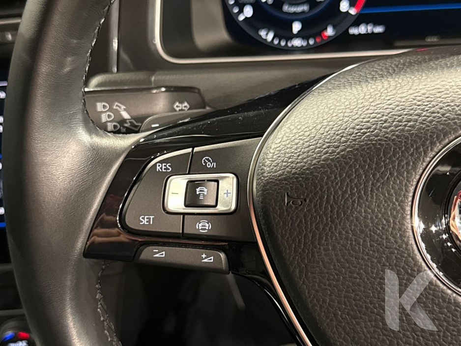 2020 Volkswagen Golf ESTATE AUTOMATIC 1.2L TSI - REVERSE CAMERA - UPGRADED ALLOY WHEELS - PADDLE SHIFT - DIGITAL DASH - CRUISE CONTROL - A/C HEATING CONTROLS €20,950