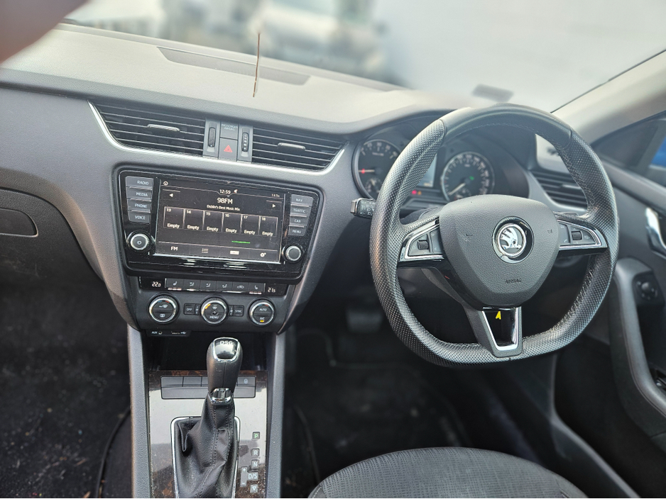 2016 Skoda Octavia - image 6