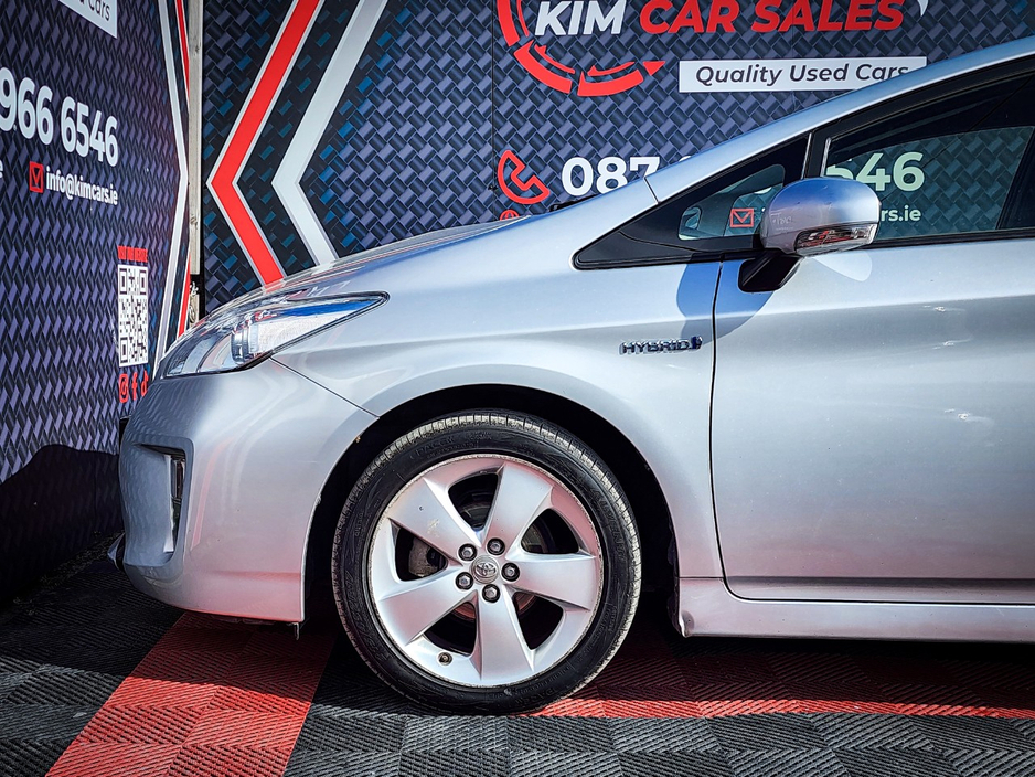 2015 Toyota Prius - image 7