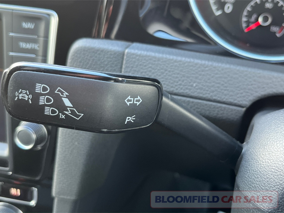 2015 Volkswagen Golf HIGHLINE , AUTO // LOW MILEAGE €13,950