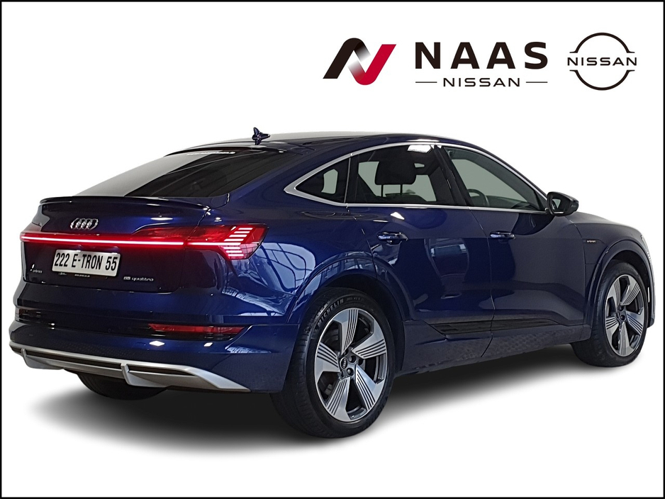 2022 Audi e-tron - image 4