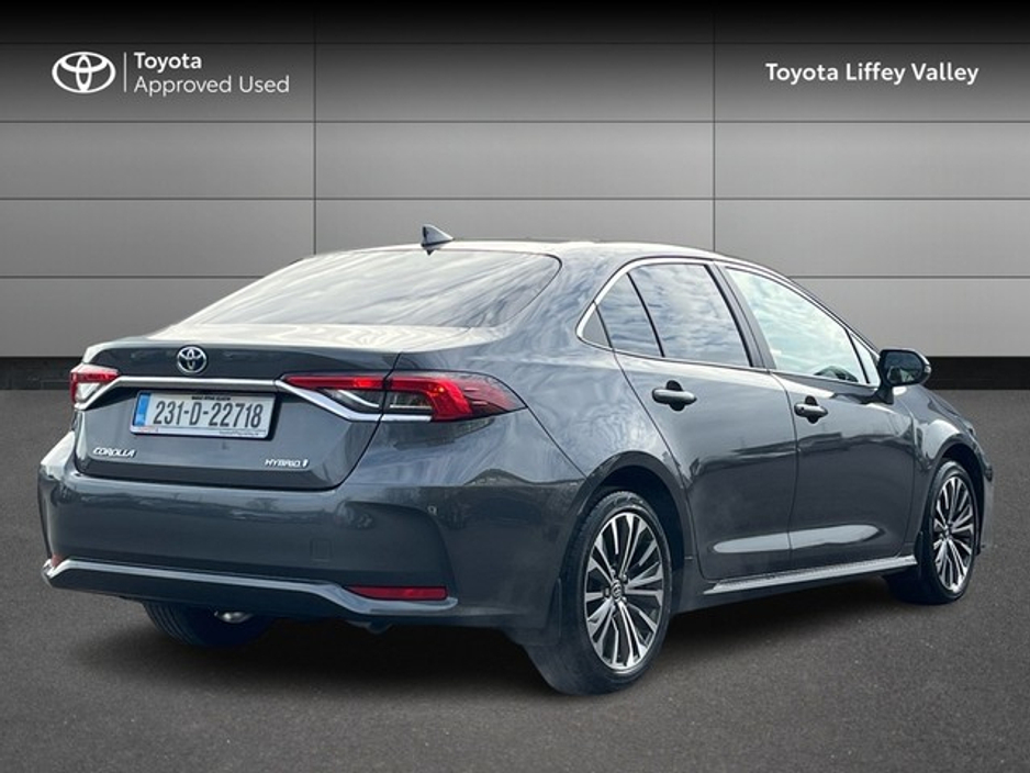 2023 Toyota Corolla - image 2