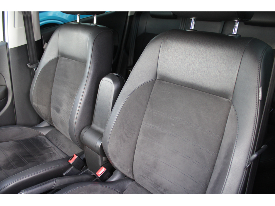 2018 Volkswagen Polo - image 21