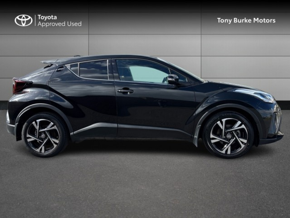 2023 Toyota C-HR - image 3