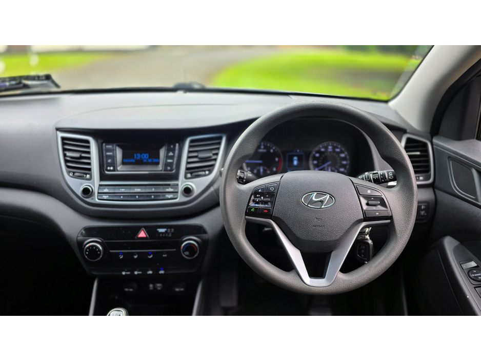 2016 Hyundai Tucson - image 13