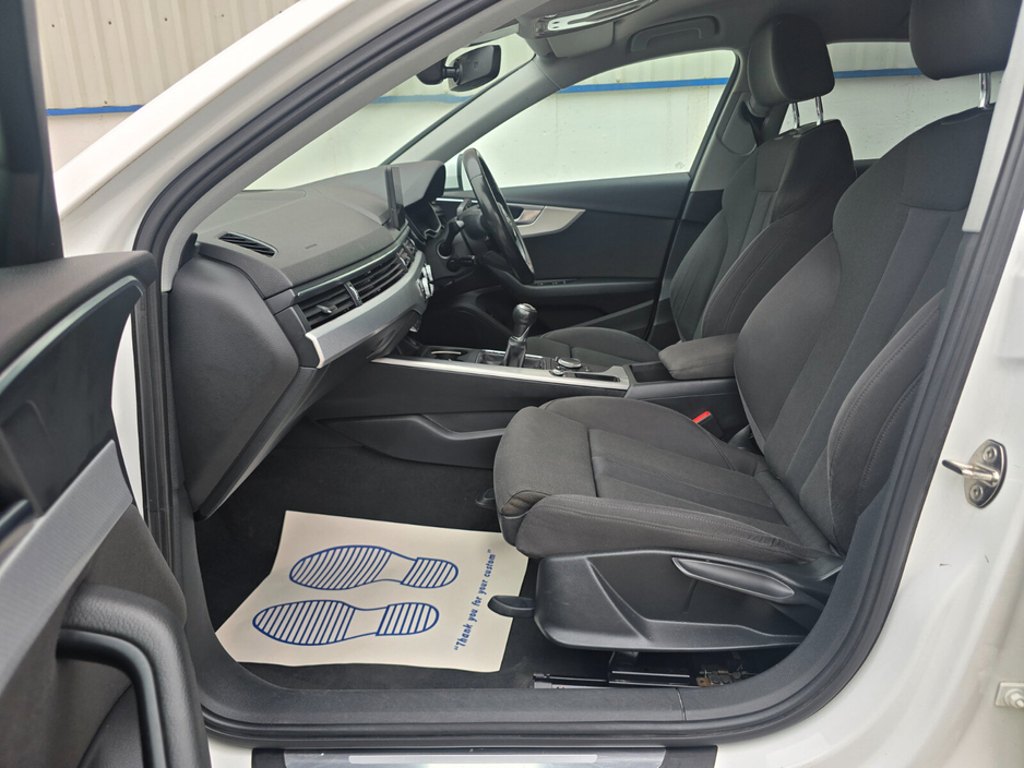 2016 Audi A4 - image 15