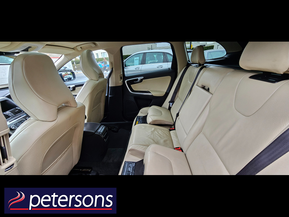 2013 Volvo XC60 - image 19