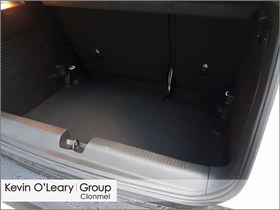 2023 Opel Crossland SRI 1.2i 83PS 5 Speed €19,995