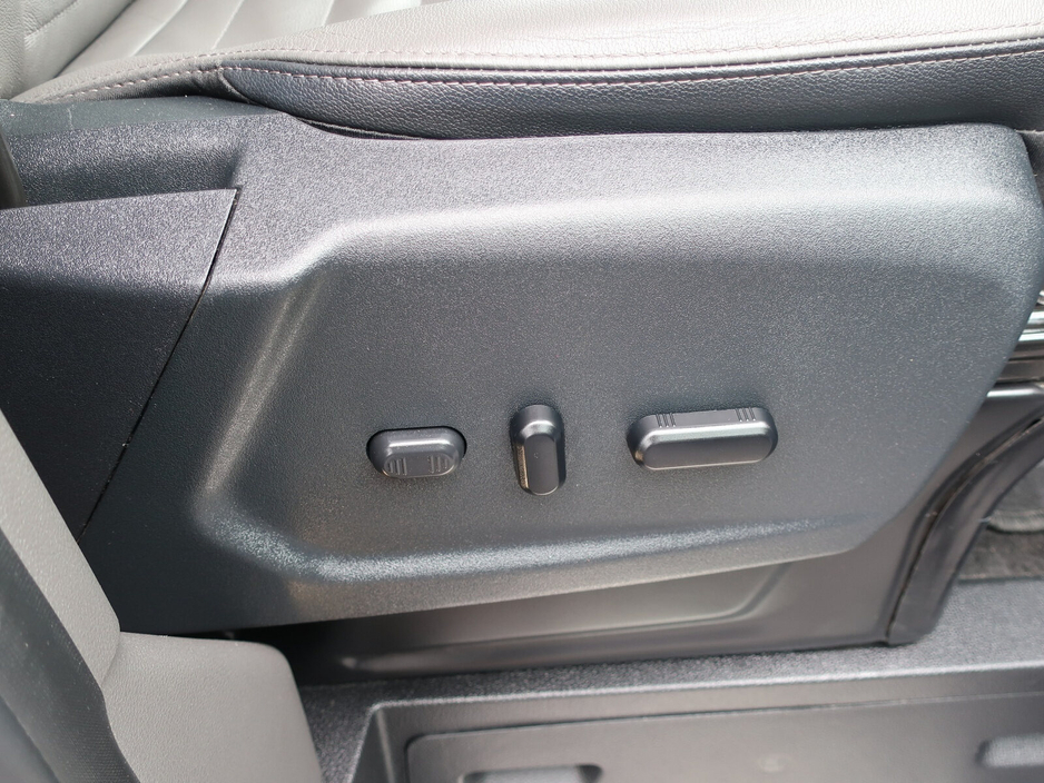 2023 Ford Tourneo - image 17