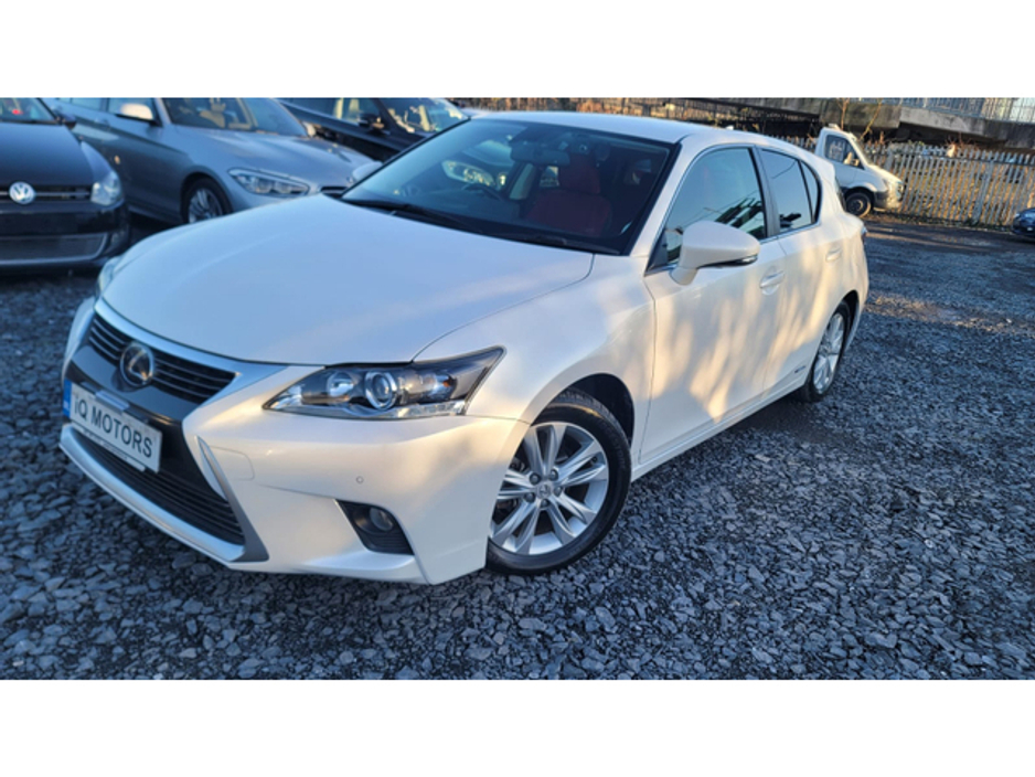 2016 Lexus CT 200 h - image 3