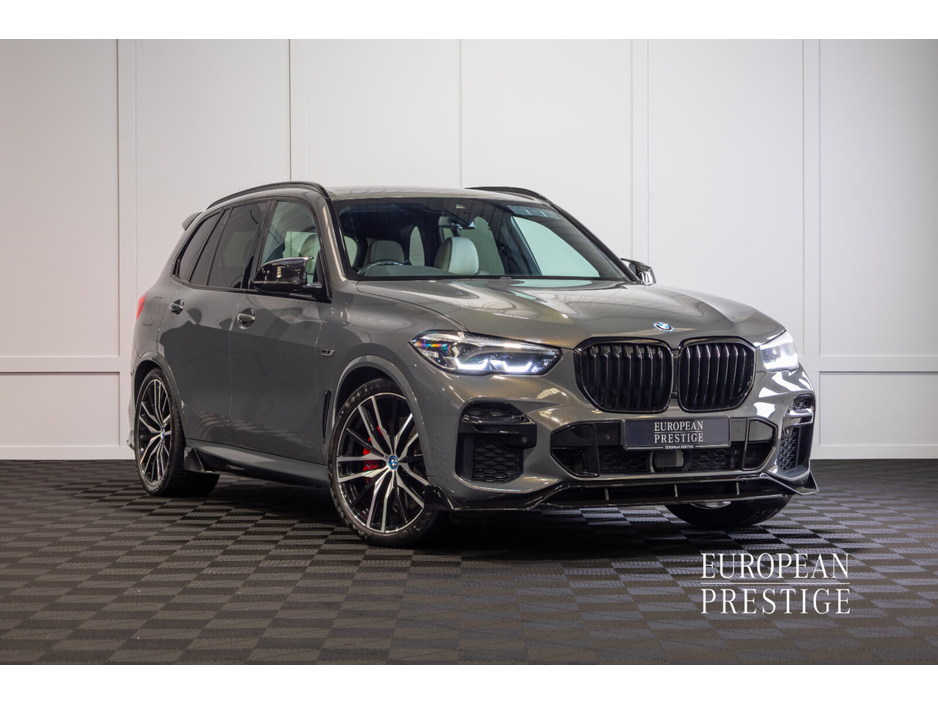 2022 BMW X5 xDrive45e M Sport €64,950